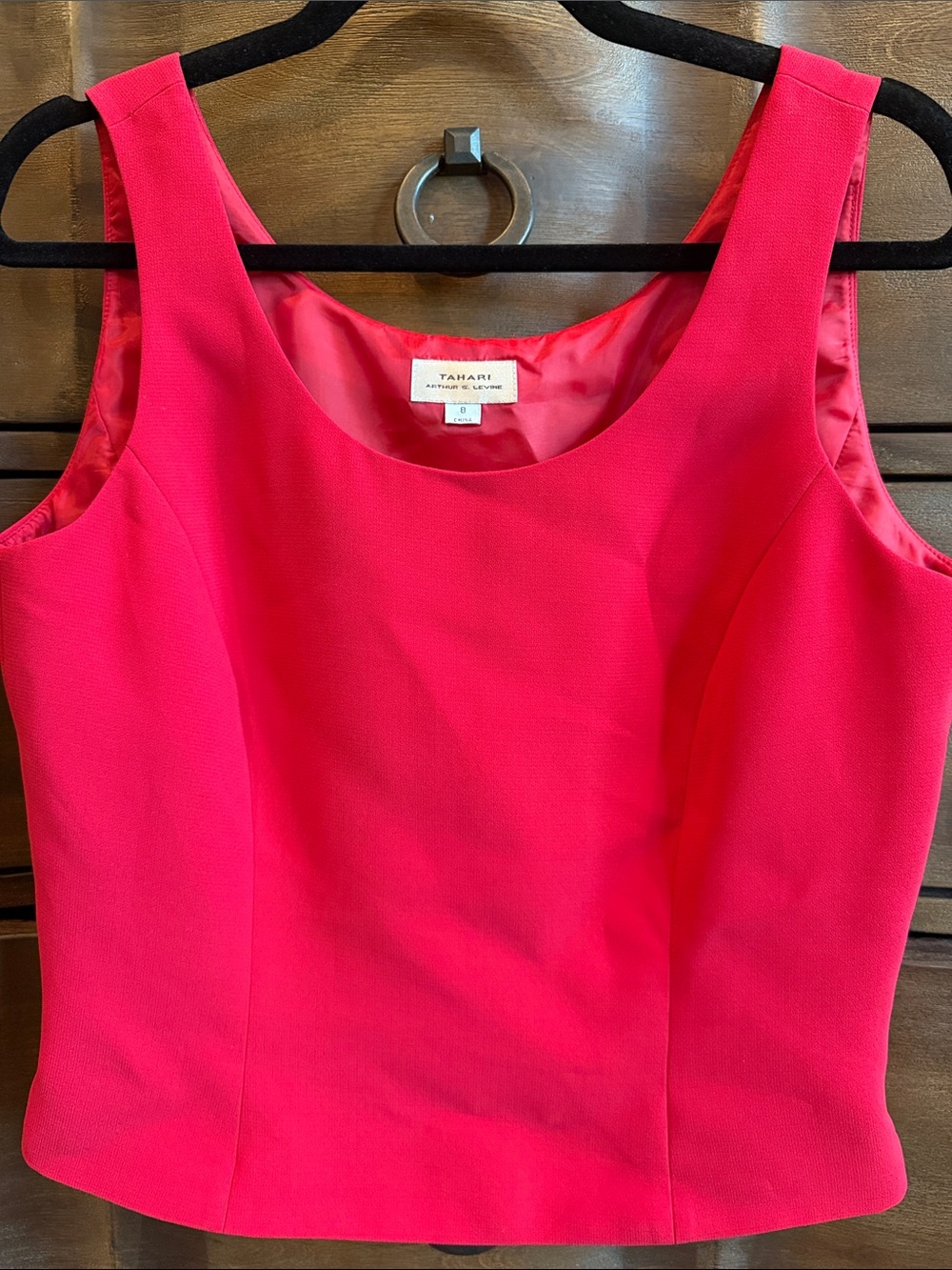 Tahari Red Sleeveless Scoop Neck Top / Camisole - lined